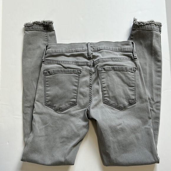 FRAME Le Skinny Jeans Maralago Wash Raw Frayed Released Hem Gray Sz 26 - Picture 8 of 10